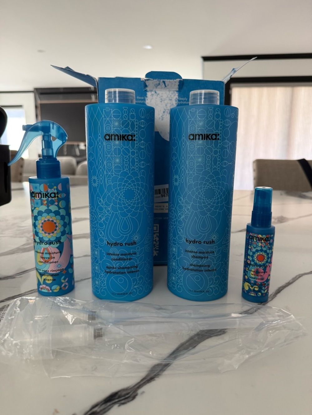 NEW amika Mighty Moisture Hydration Set - jumbo size with pumps